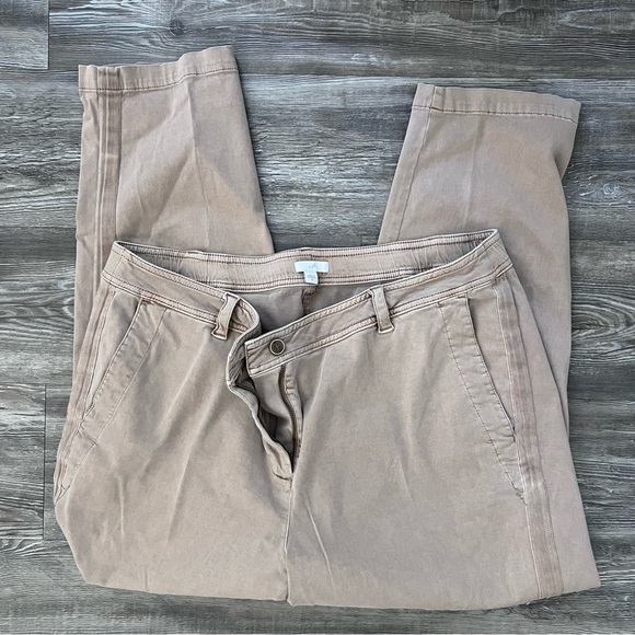 J. Jill Cropped Straight Leg Khaki Pants - Picture 4 of 5